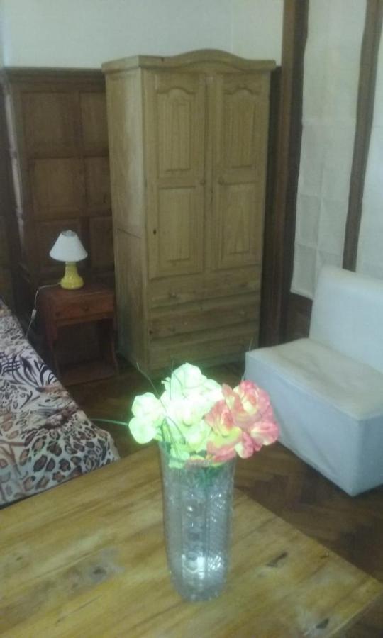 Habitac Indiv Casa De Familia, Flores ブエノスアイレス エクステリア 写真