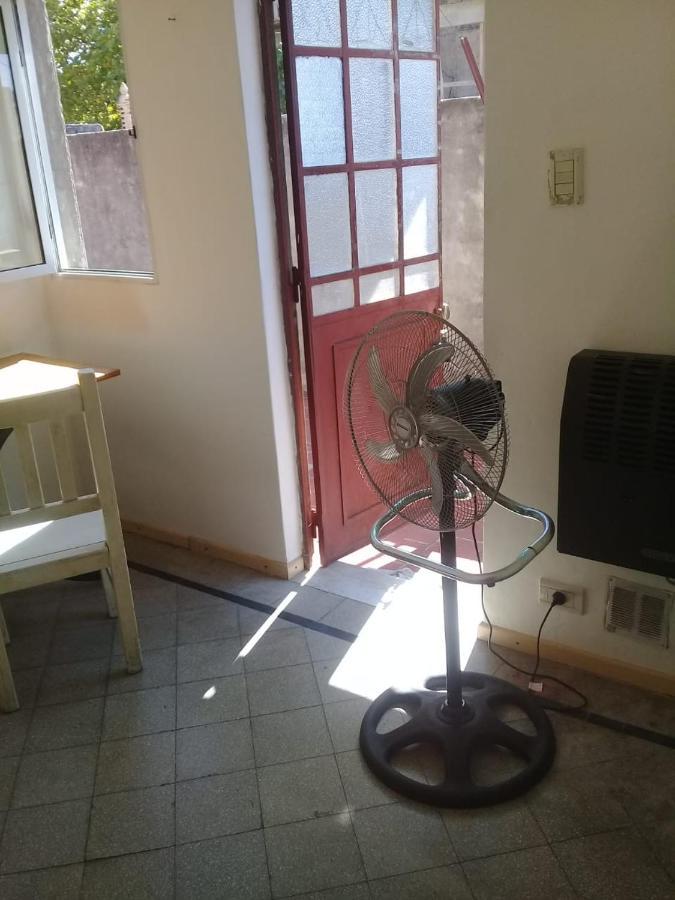 Habitac Indiv Casa De Familia, Flores ブエノスアイレス エクステリア 写真