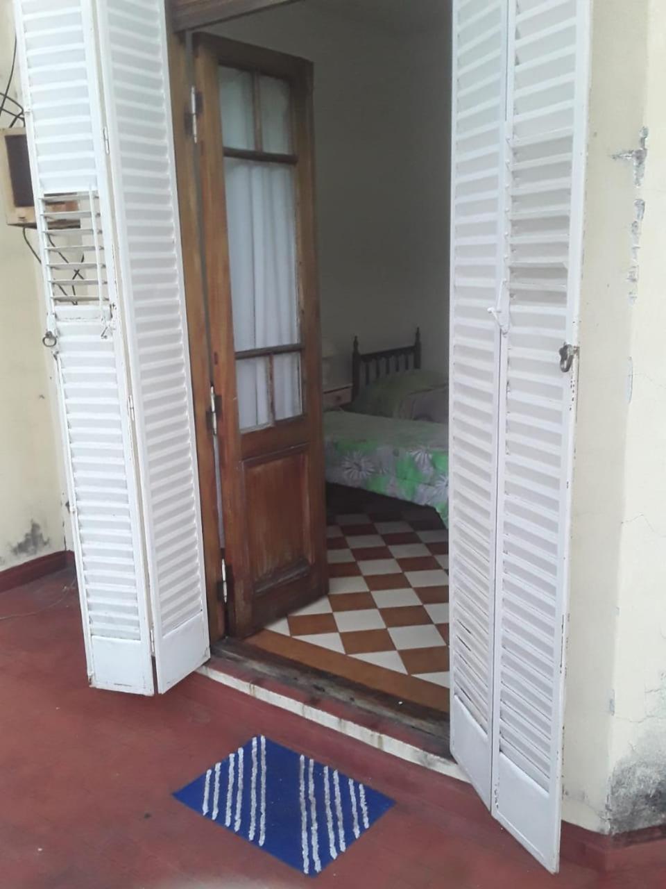 Habitac Indiv Casa De Familia, Flores ブエノスアイレス エクステリア 写真