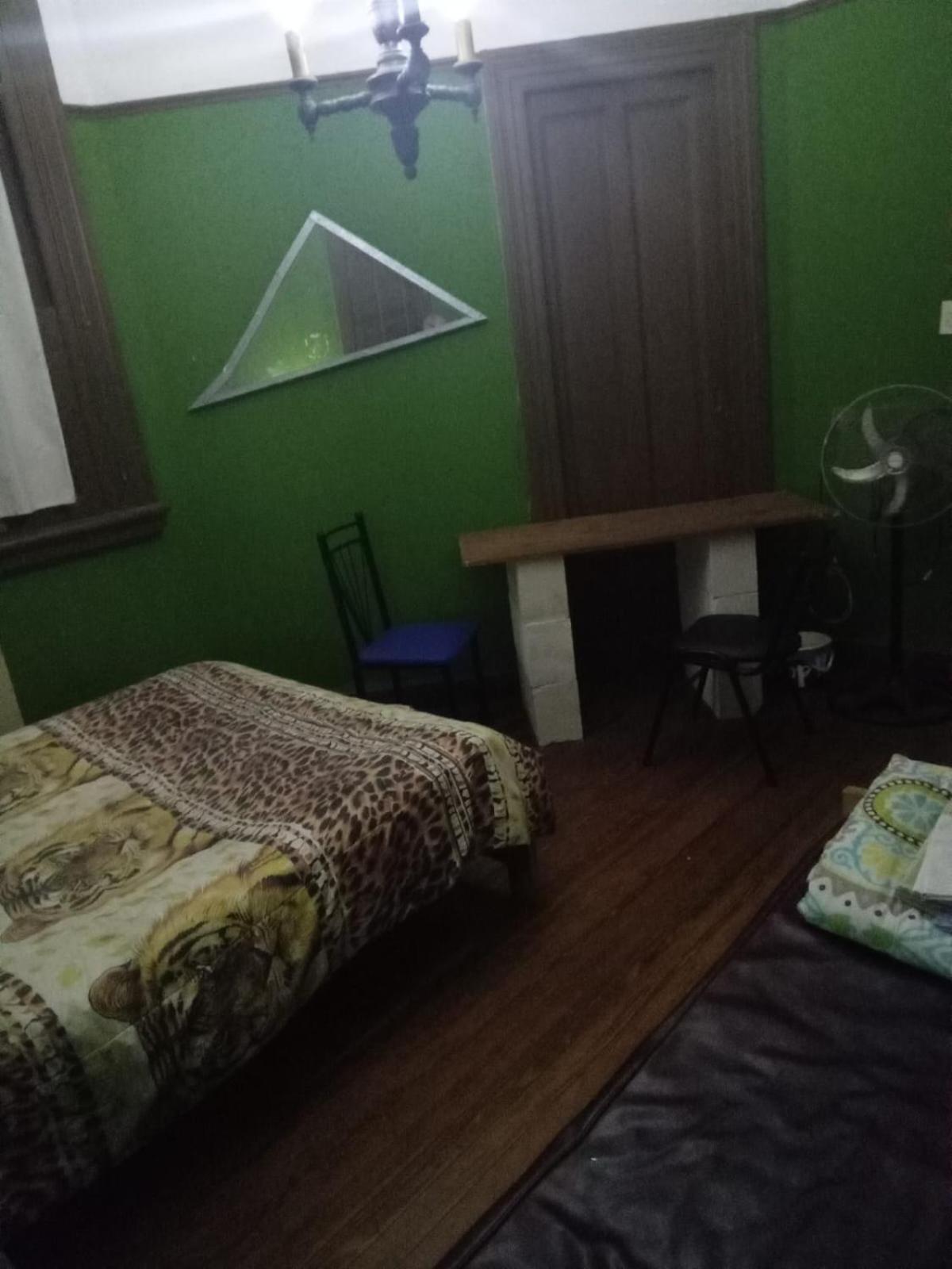 Habitac Indiv Casa De Familia, Flores ブエノスアイレス エクステリア 写真
